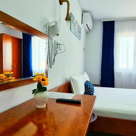 Casa Epat בית הארחה 3*